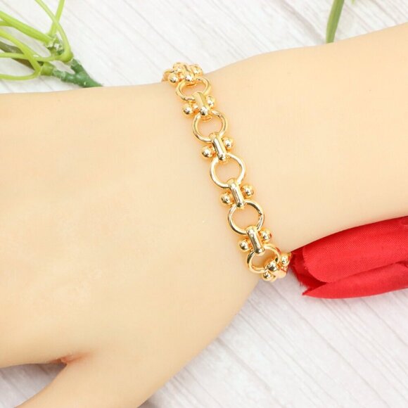 "Trendy Handmade Bracelet – A Thoughtful Gift for Girls & Women | UNVRC1608 - Picture 2 of 10